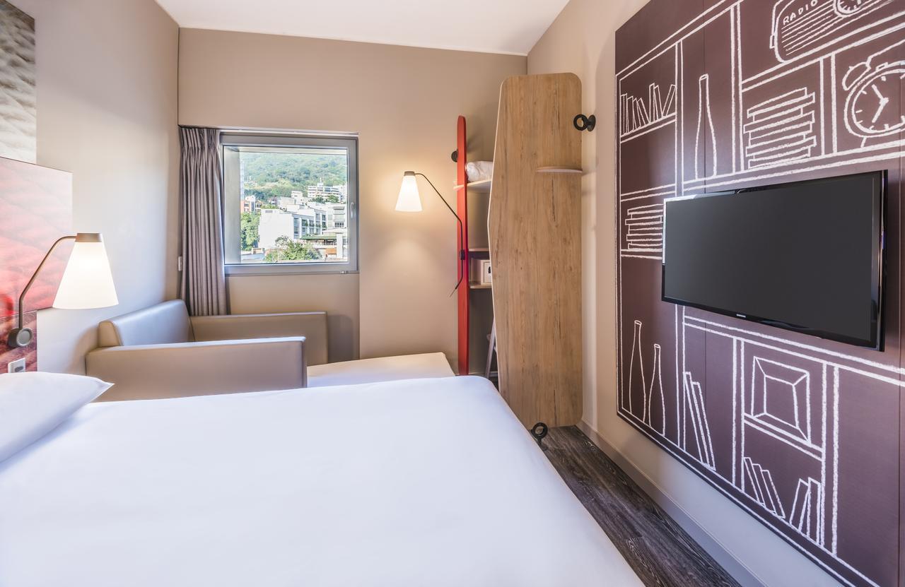 Hotel Ibis Cali Granada Exterior photo